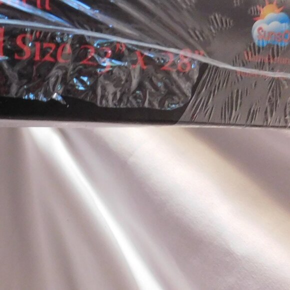 Sunsout Jigsaw Puzzle Keith Mallett "Caress" - Picture 4 of 4